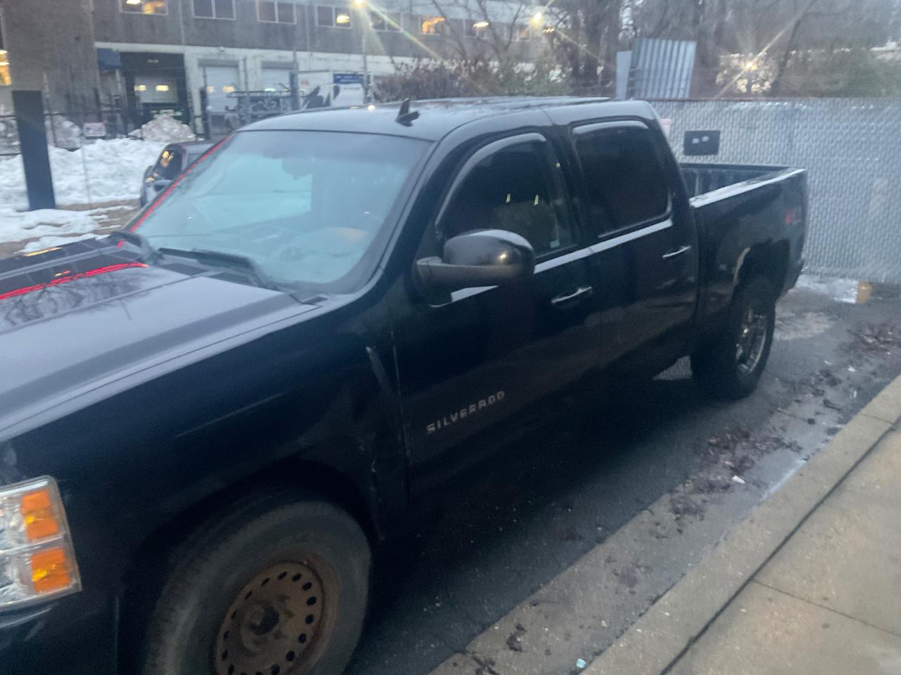 Chevrolet Silverado 1500 4WD Crew Cab 143.5" LT 2012