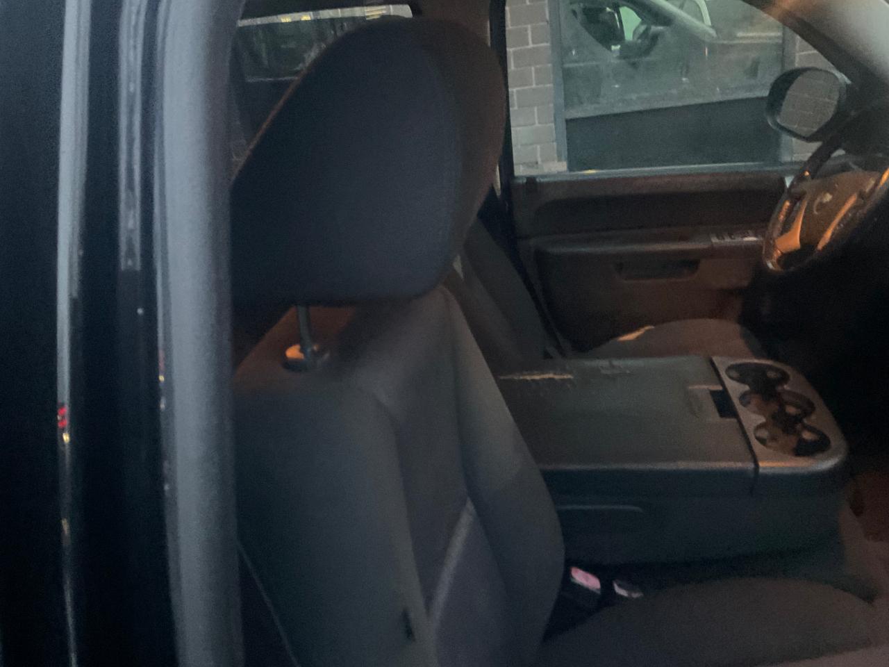 Chevrolet Silverado 1500 4WD Crew Cab 143.5" LT 2012