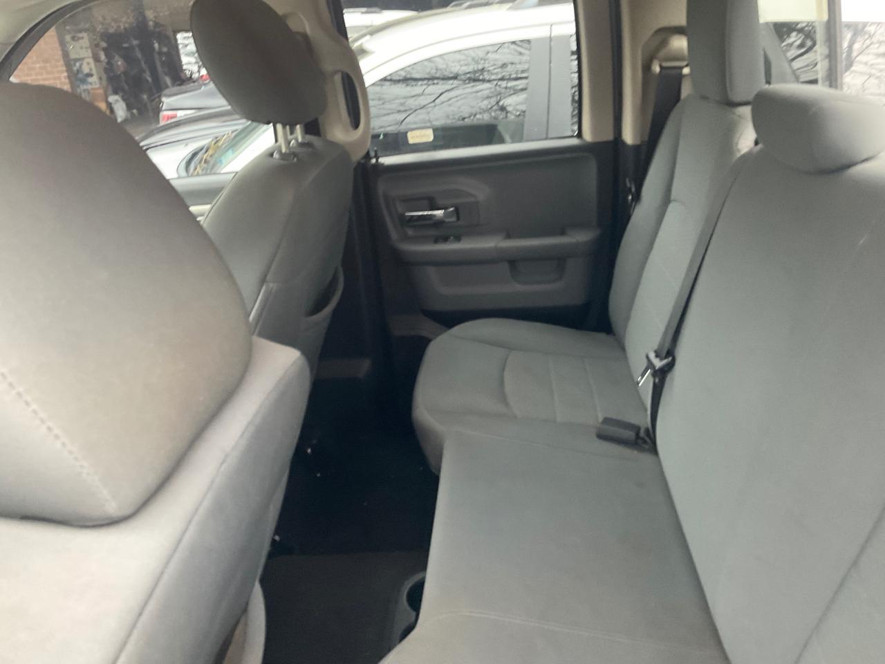 RAM 1500 4WD Quad Cab 140.5" SLT 2013