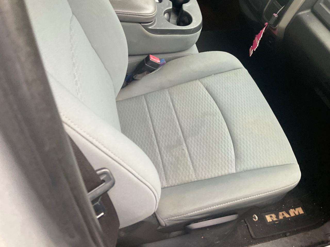 RAM 1500 4WD Quad Cab 140.5" SLT 2013