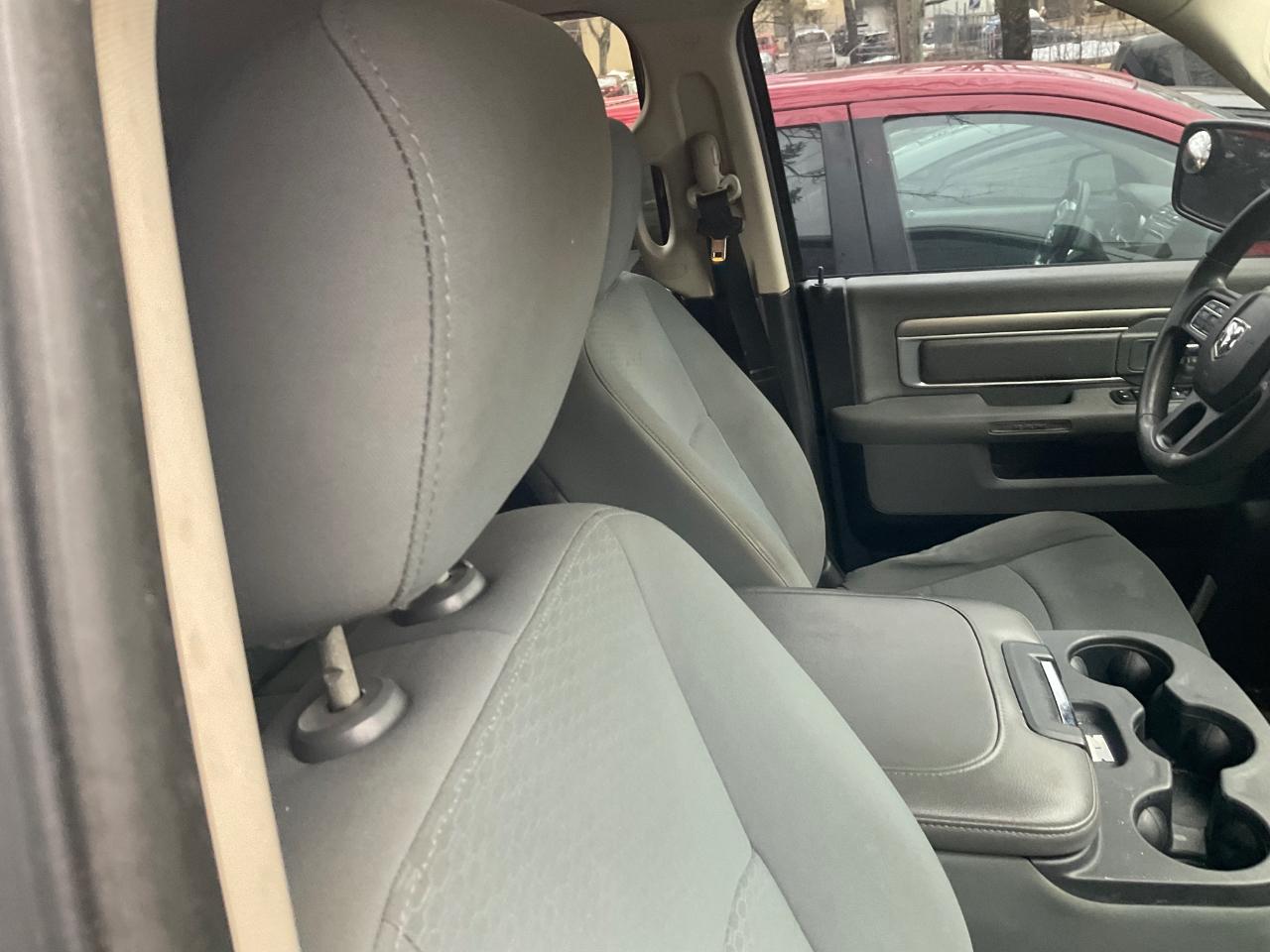 RAM 1500 4WD Quad Cab 140.5" SLT 2013