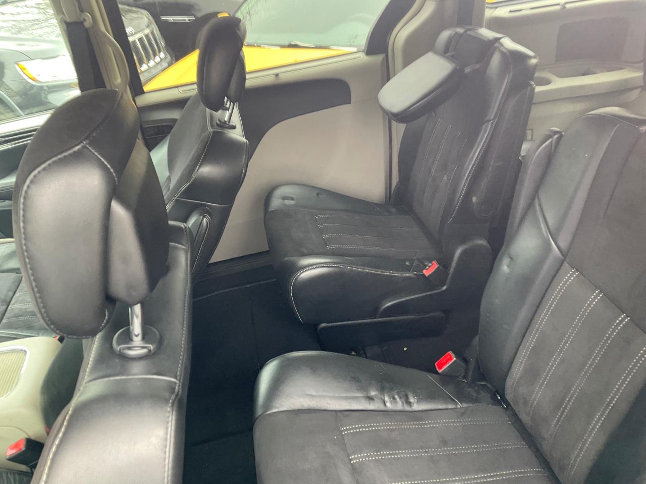 Chrysler Town & Country 4dr Wgn Touring-L 30th Anniversary 2014