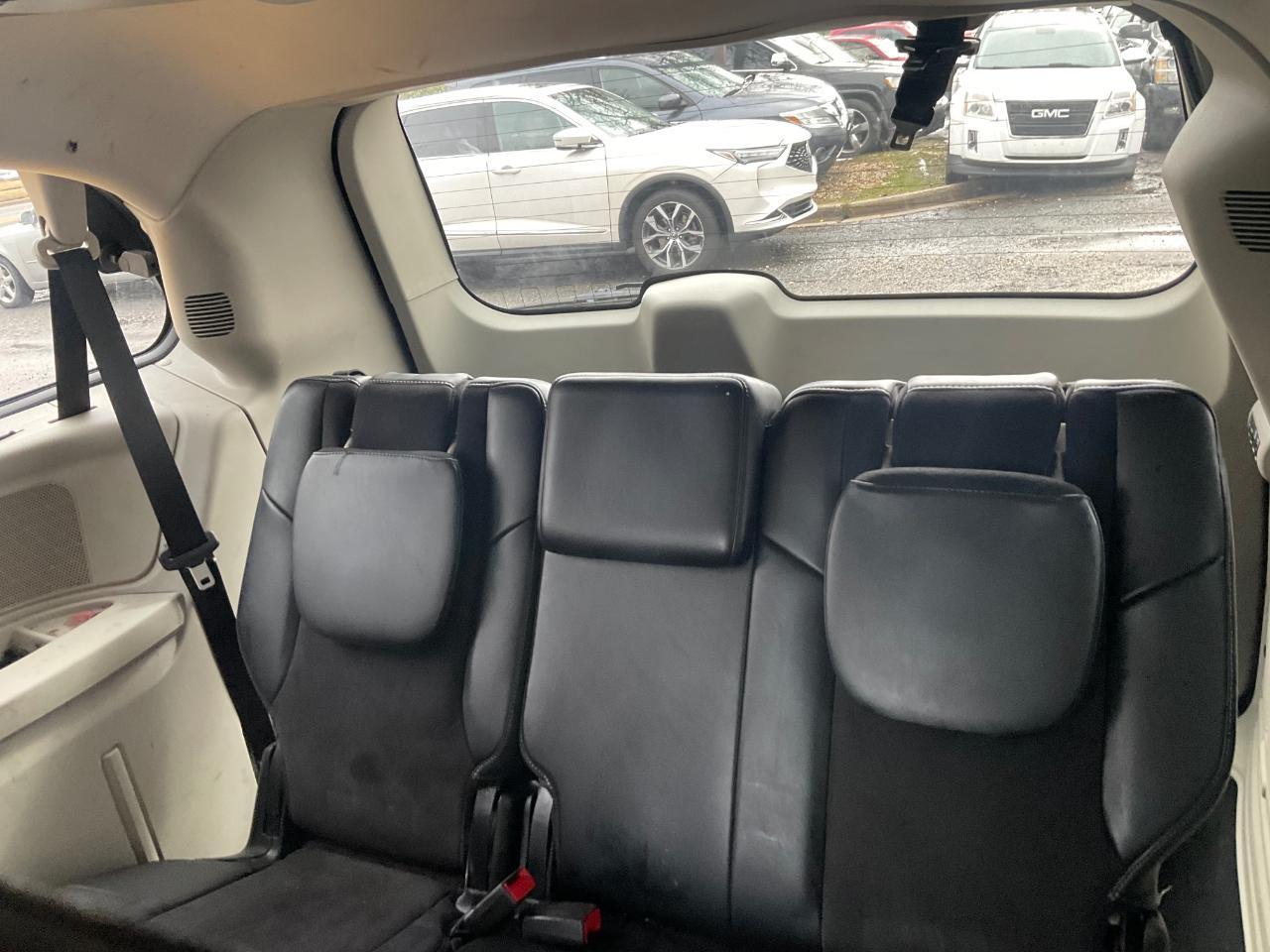 Chrysler Town & Country 4dr Wgn Touring-L 30th Anniversary 2014