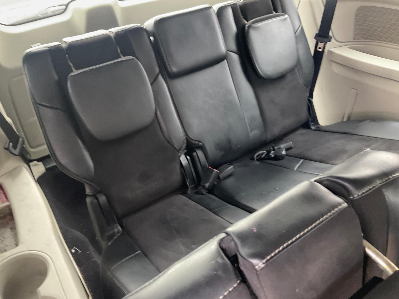 Chrysler Town & Country 4dr Wgn Touring-L 30th Anniversary 2014