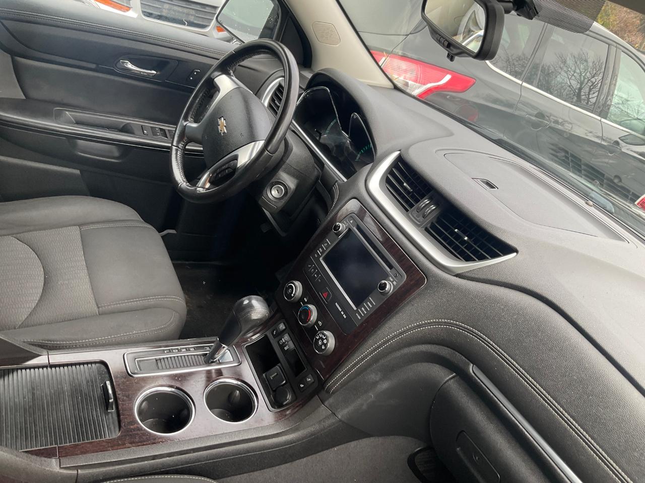 Chevrolet Traverse FWD 4dr LT w/1LT 2017