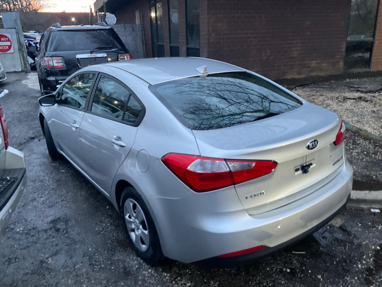 Kia Forte 4dr Sdn Auto LX 2014