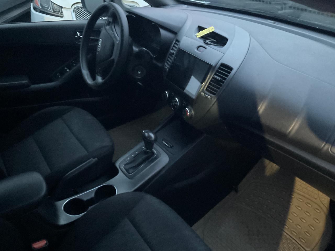 Kia Forte 4dr Sdn Auto LX 2014