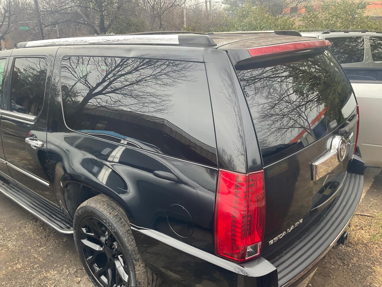 Cadillac Escalade ESV AWD 4dr 2007