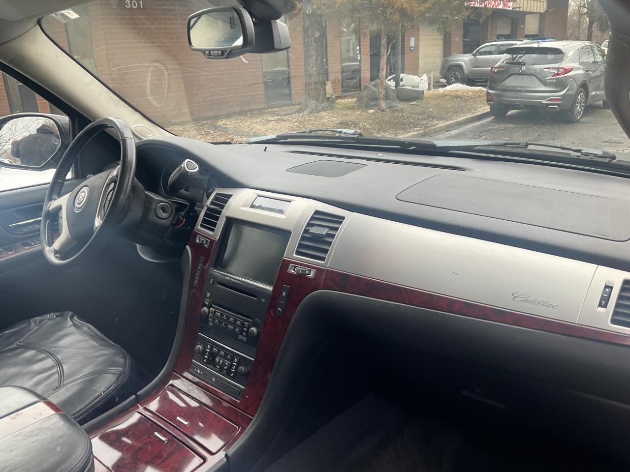 Cadillac Escalade ESV AWD 4dr 2007