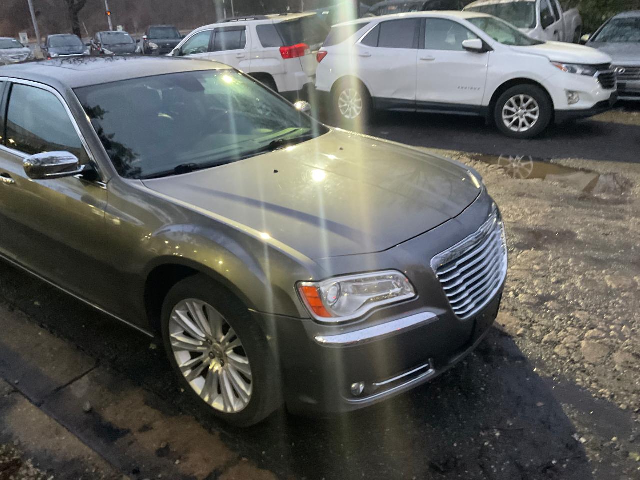 Chrysler 300 4dr Sdn 300C RWD 2011