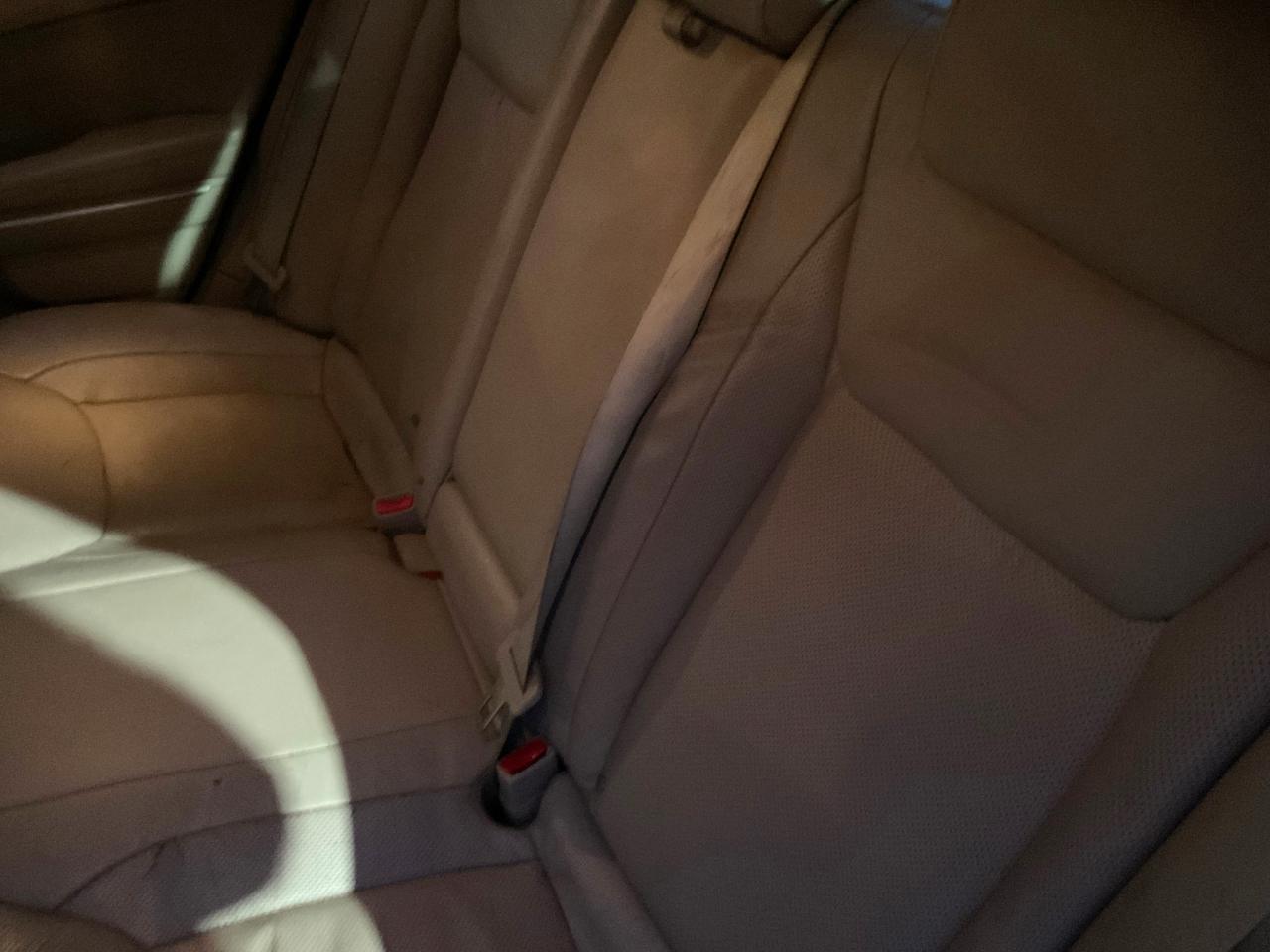 Chrysler 300 4dr Sdn 300C RWD 2011