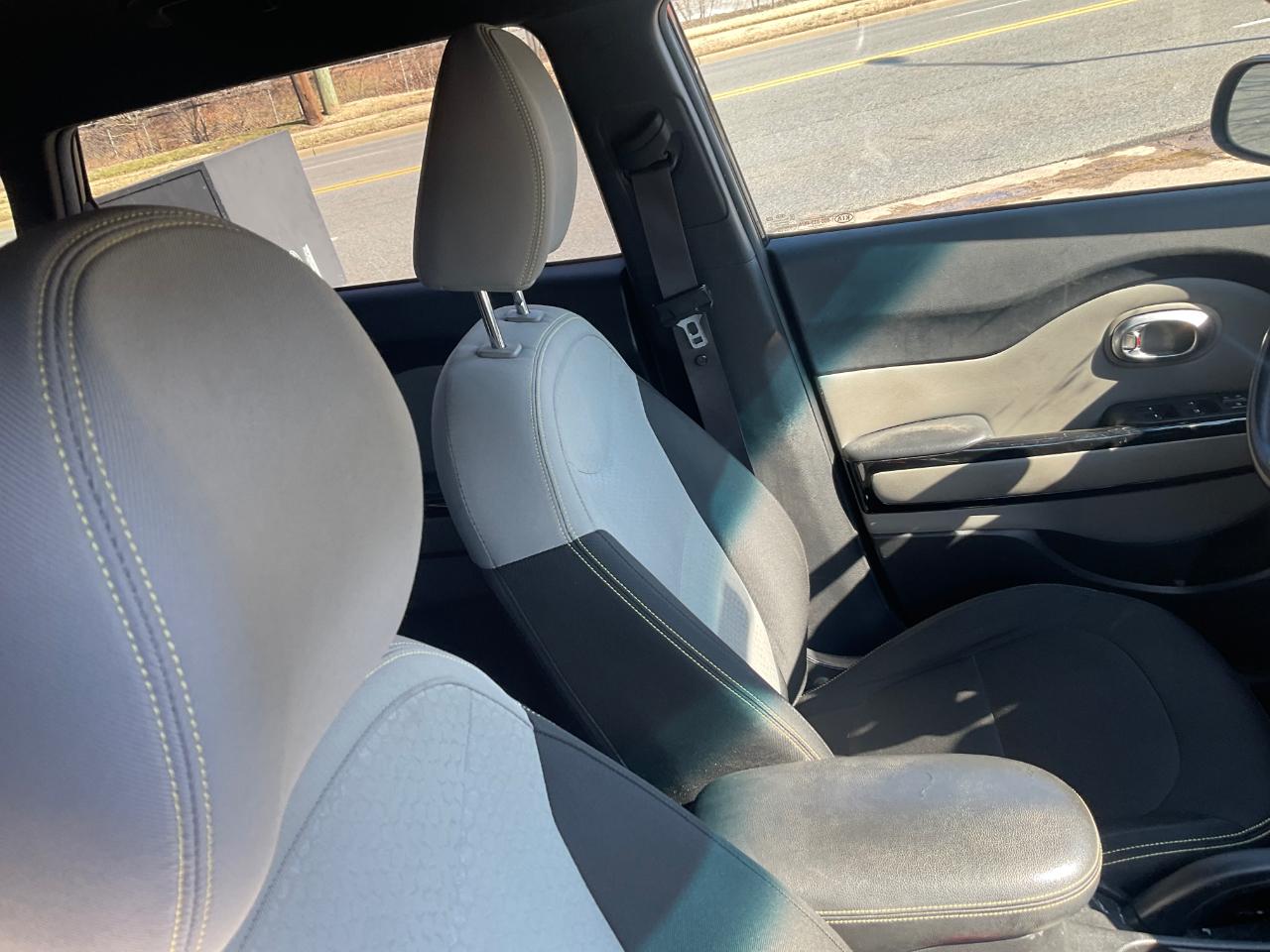 Kia Soul 5dr Wgn Auto + 2014