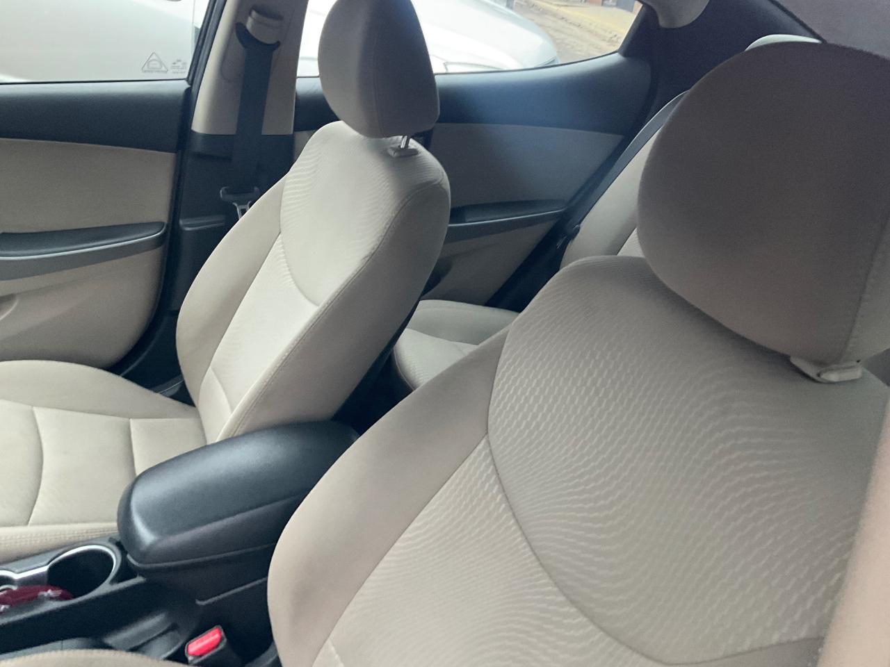 Hyundai Elantra 4dr Sdn Auto SE (Alabama Plant) 2014