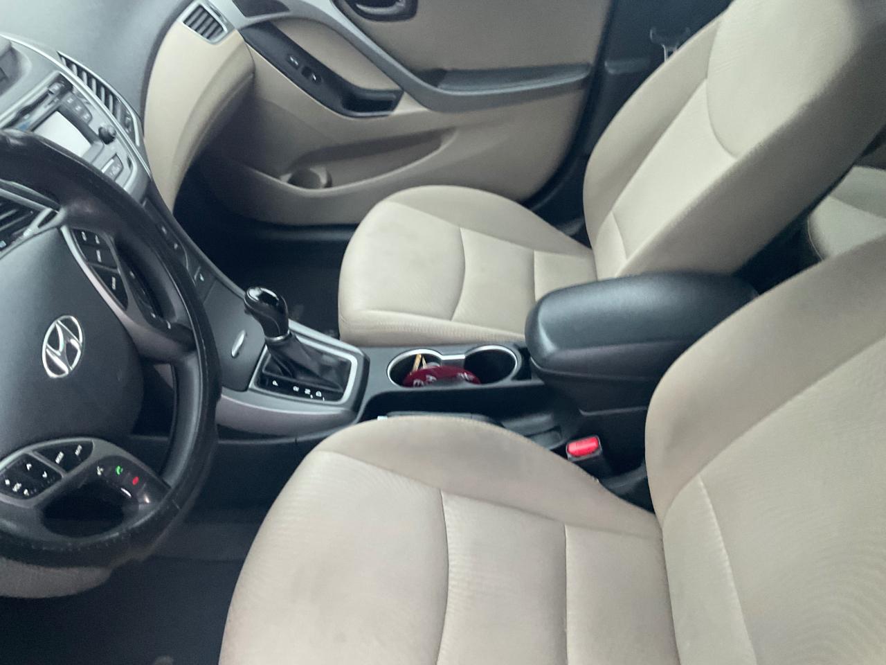 Hyundai Elantra 4dr Sdn Auto SE (Alabama Plant) 2014