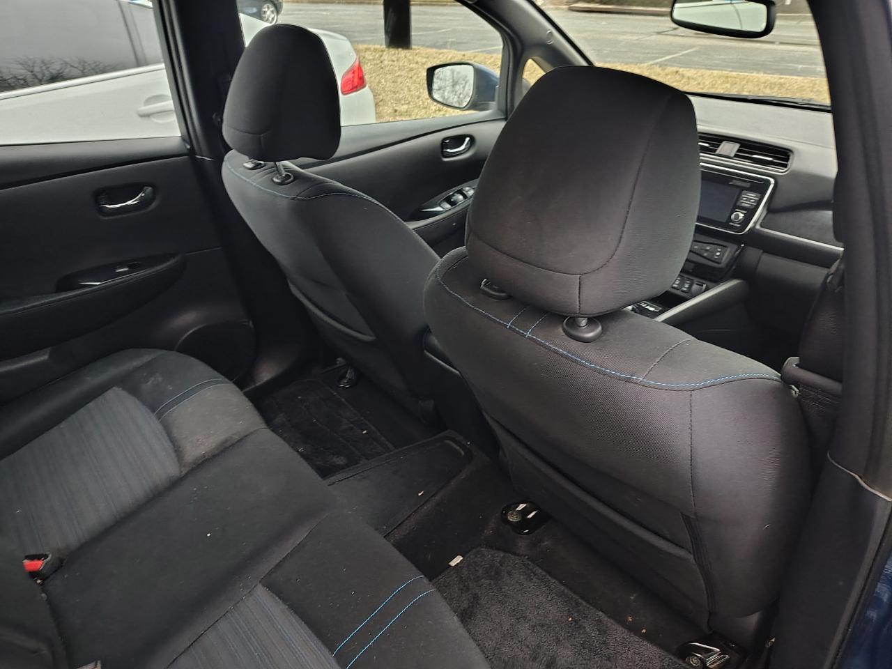 Nissan Leaf SV Hatchback 2019