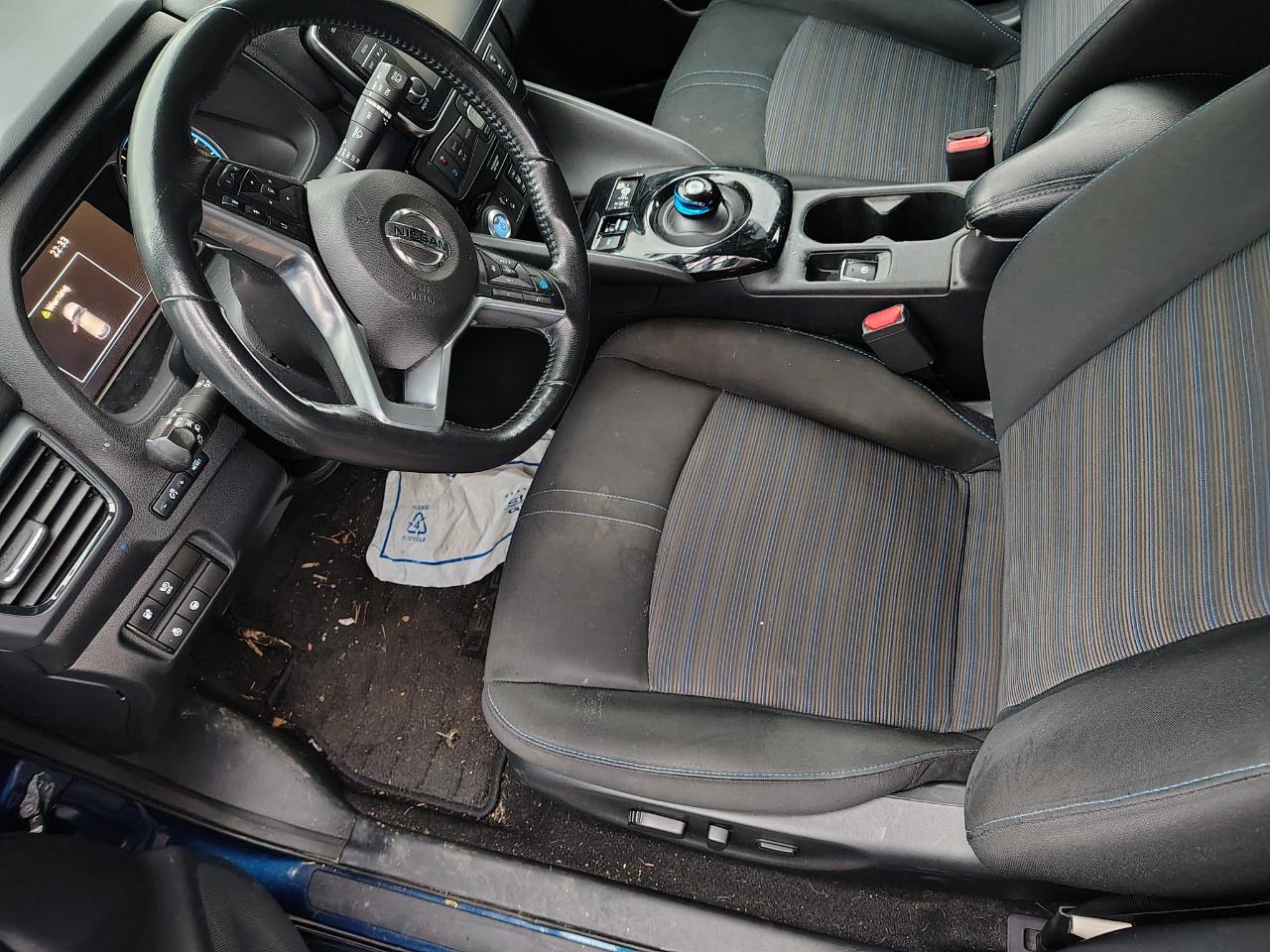 Nissan Leaf SV Hatchback 2019