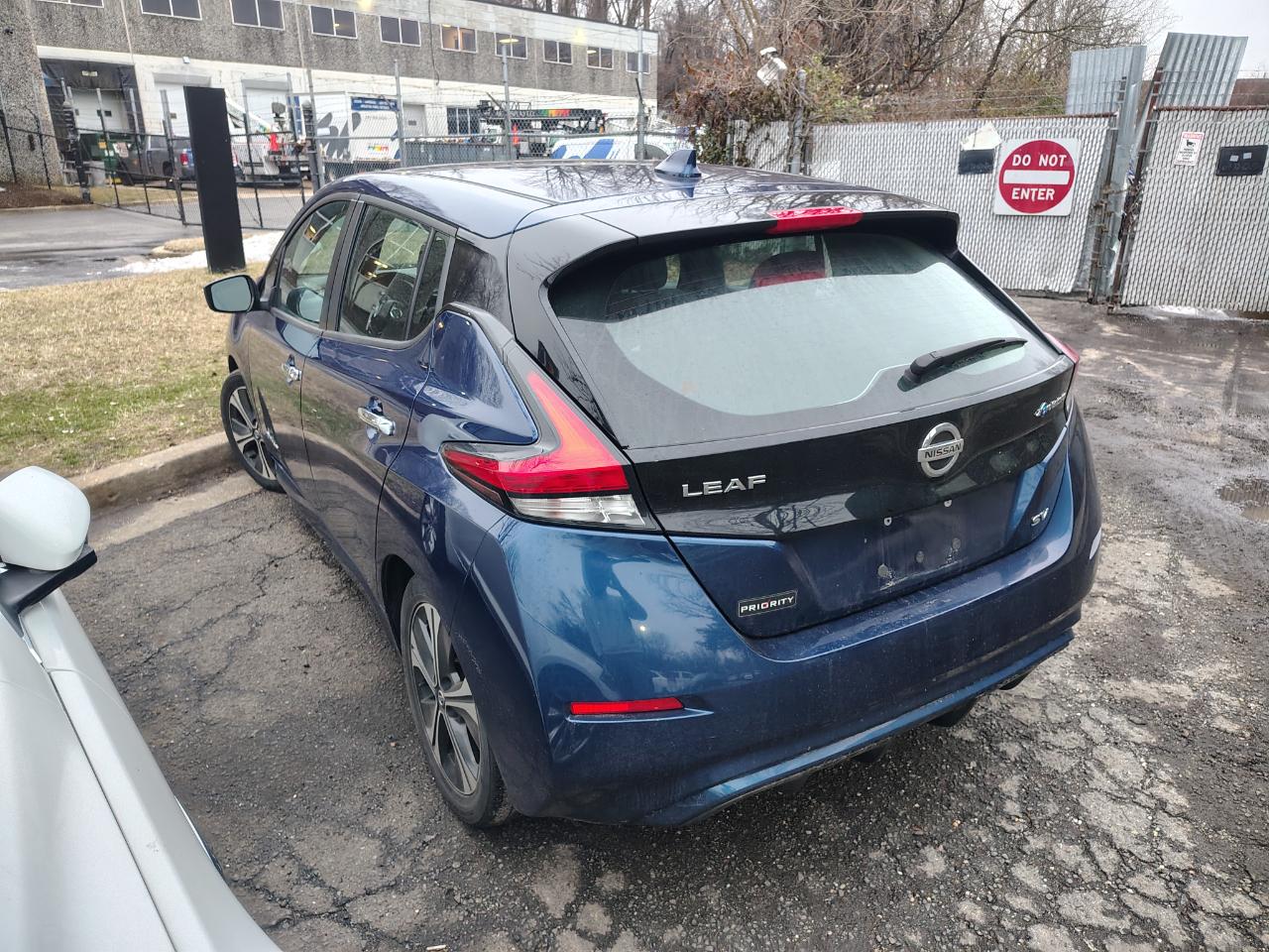 Nissan Leaf SV Hatchback 2019