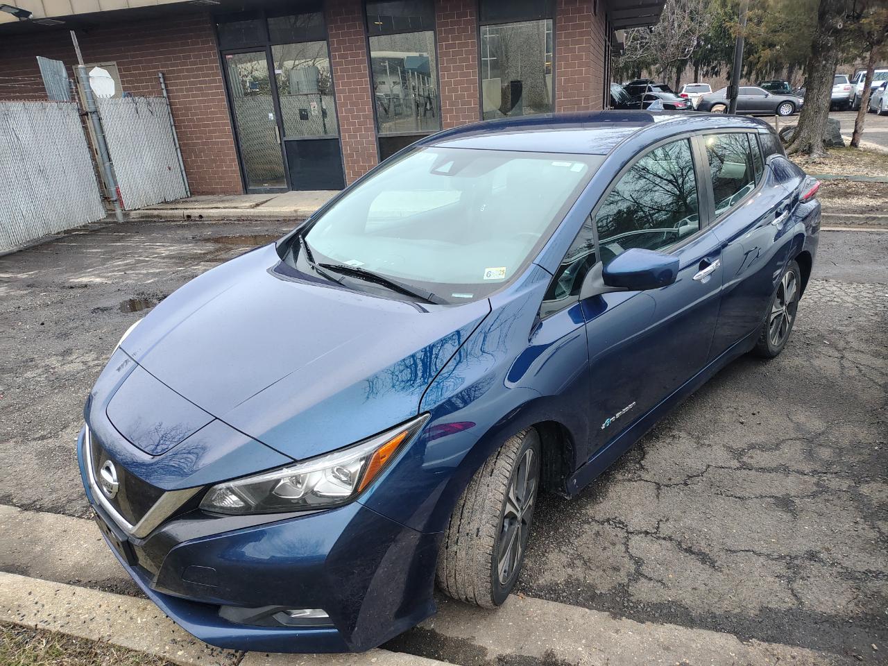 Nissan Leaf SV Hatchback 2019