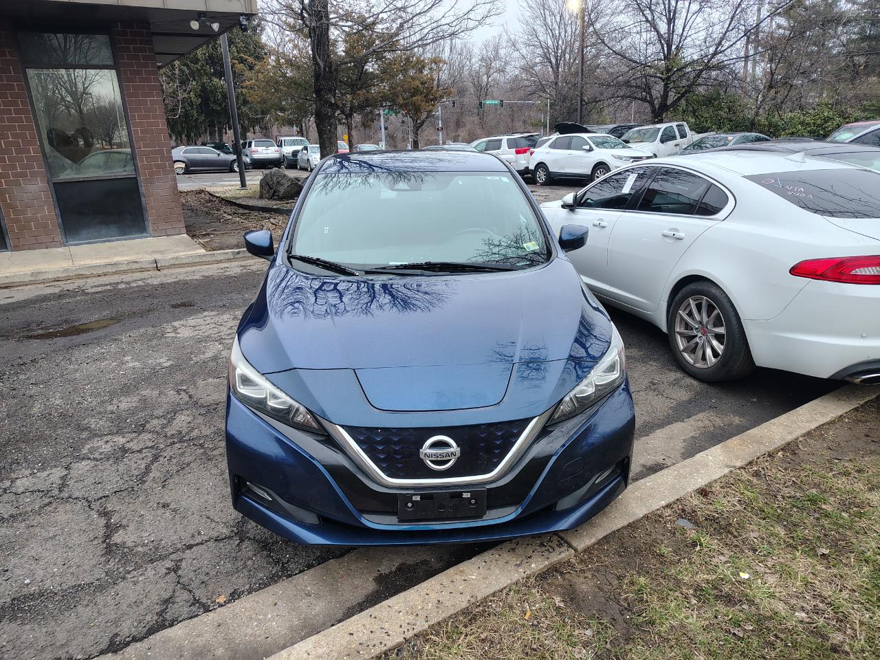 Nissan Leaf SV Hatchback 2019