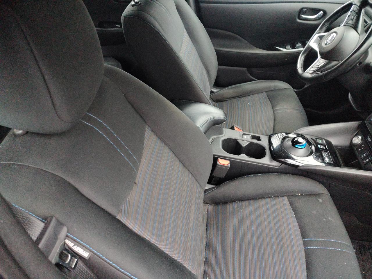 Nissan Leaf SV Hatchback 2019