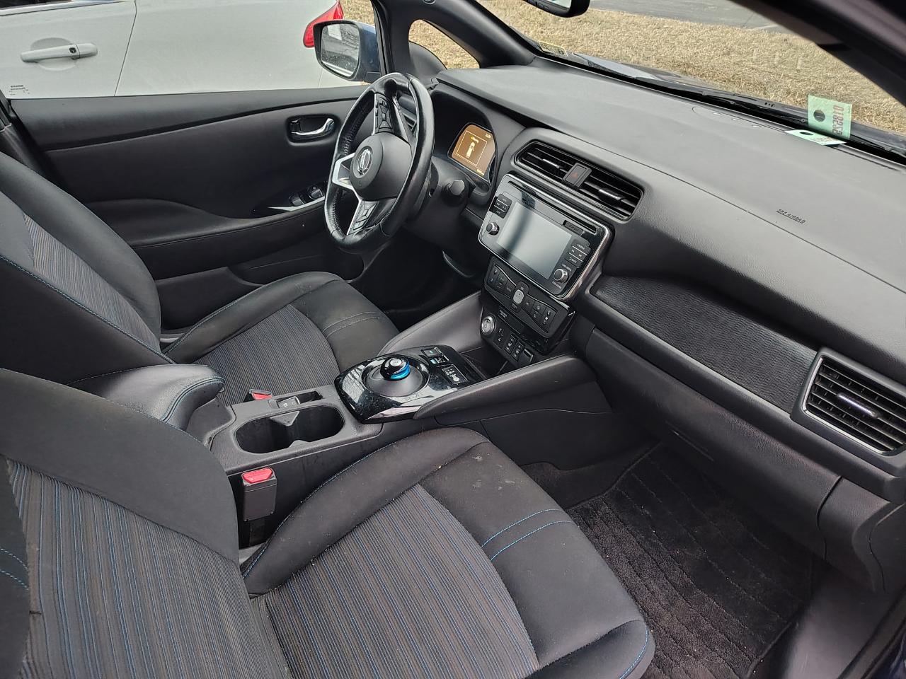 Nissan Leaf SV Hatchback 2019