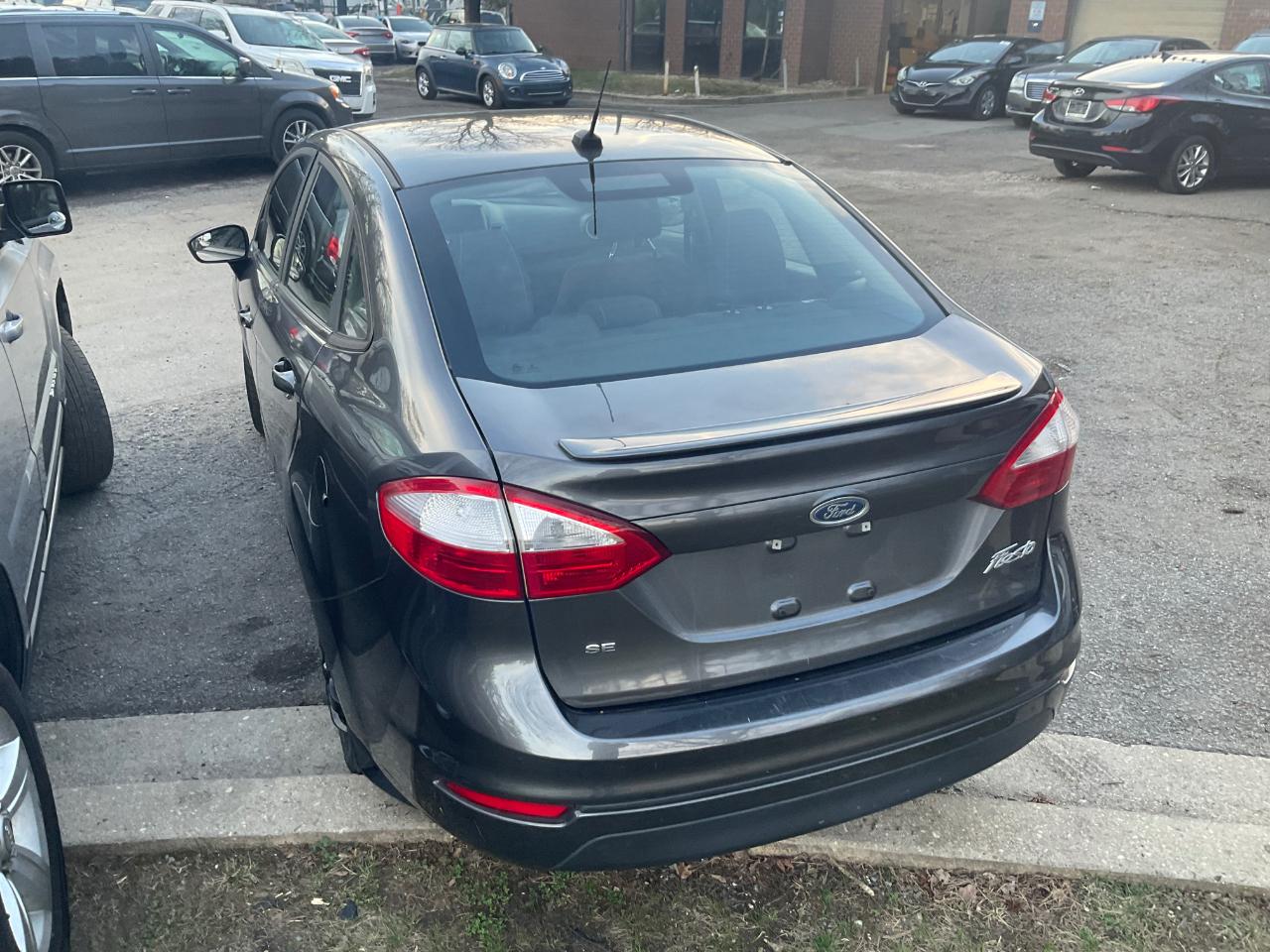 Ford Fiesta SE Sedan 2017