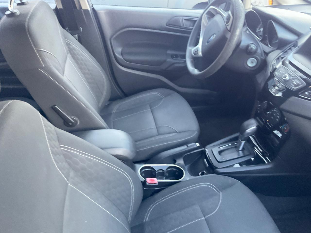 Ford Fiesta SE Sedan 2017