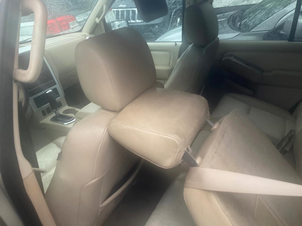 Mercury Mountaineer 4dr Luxury AWD 2006