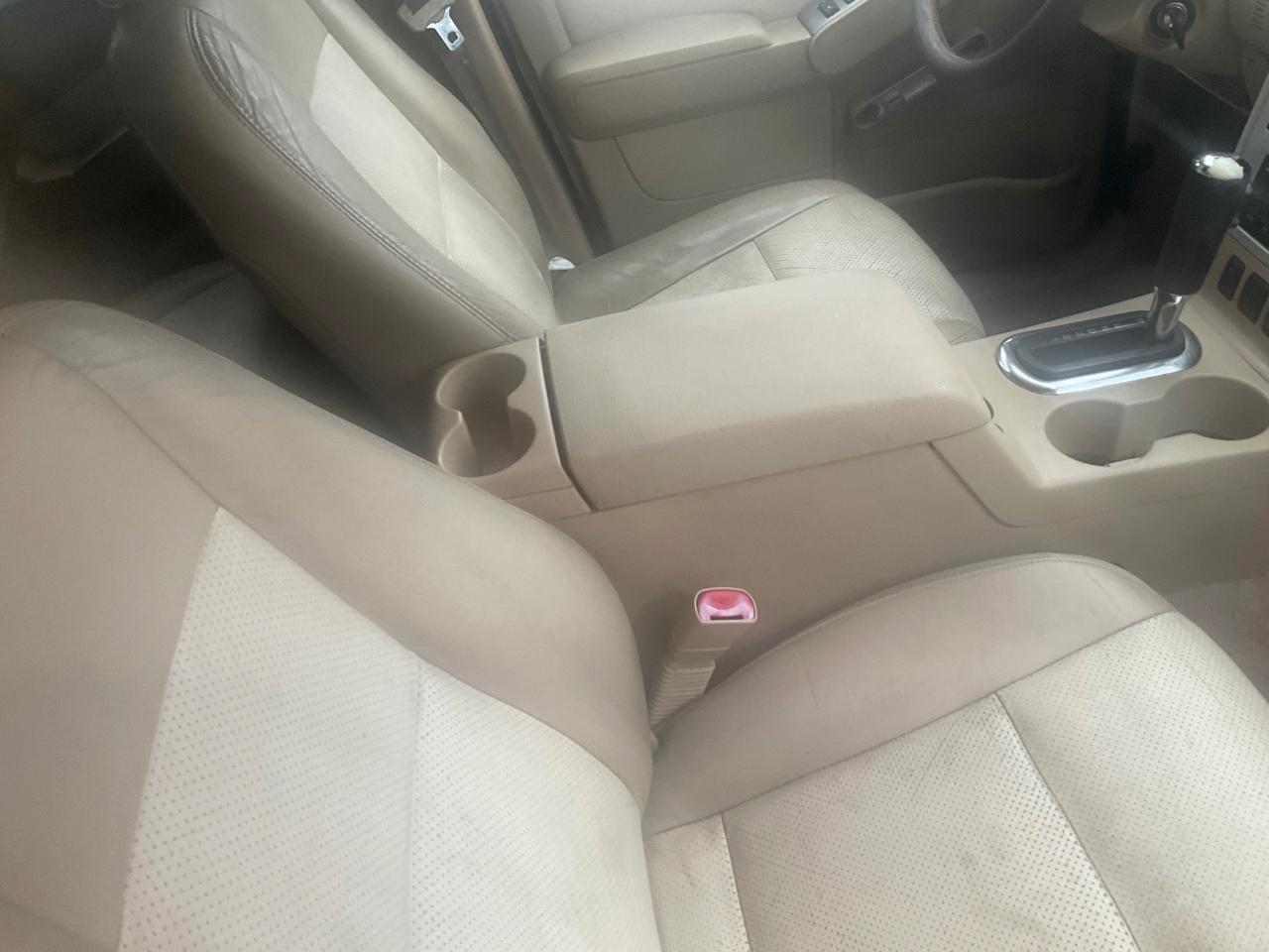 Mercury Mountaineer 4dr Luxury AWD 2006