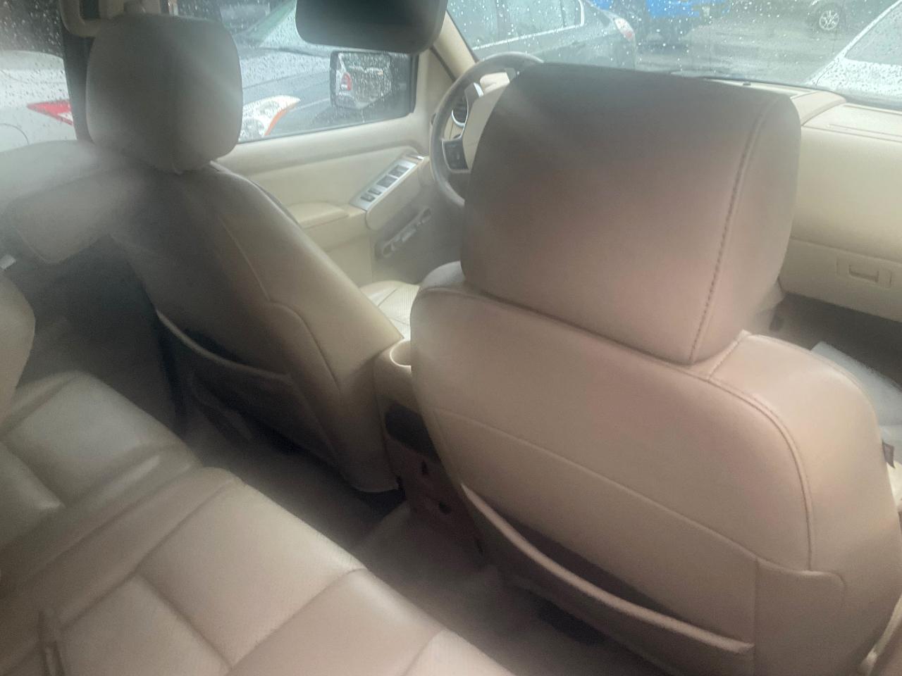 Mercury Mountaineer 4dr Luxury AWD 2006