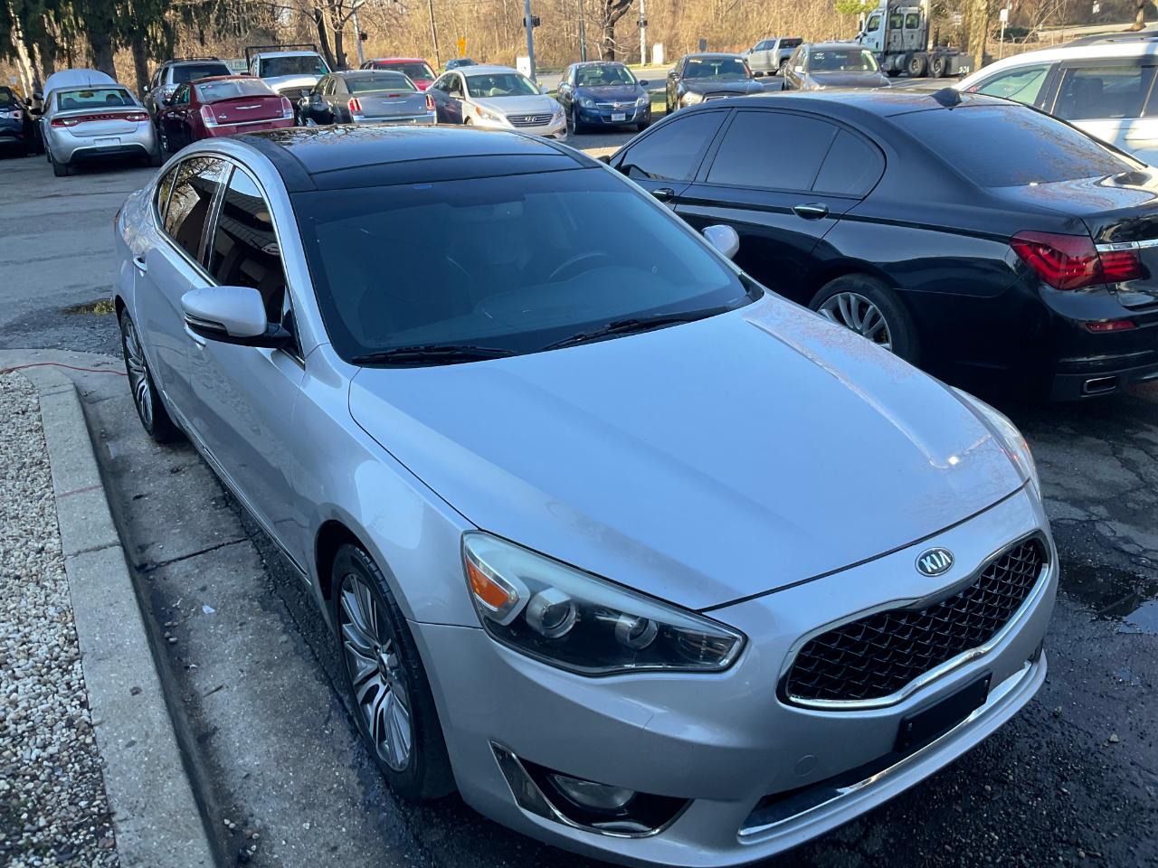 Kia Cadenza 4dr Sdn Premium 2016