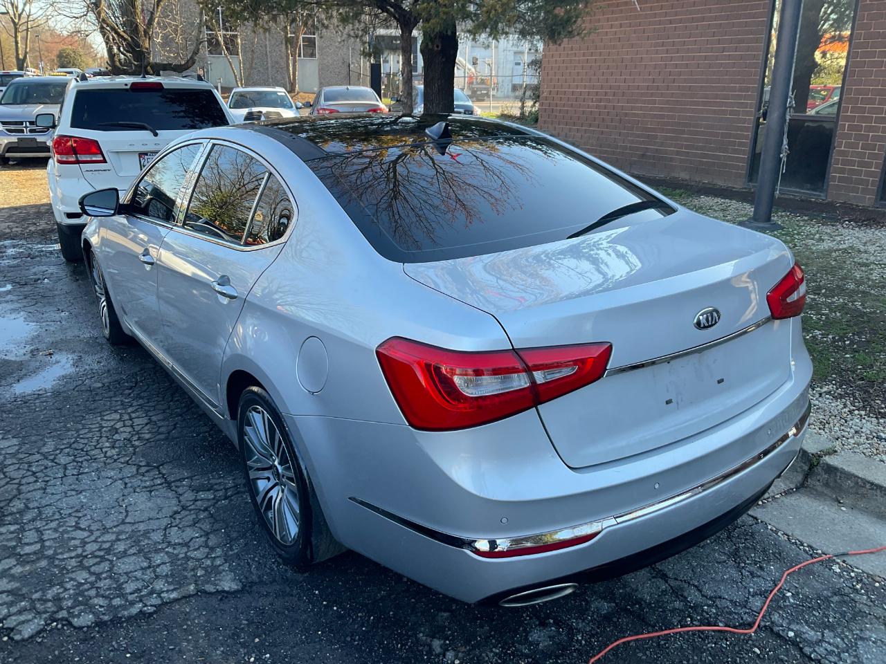 Kia Cadenza 4dr Sdn Premium 2016