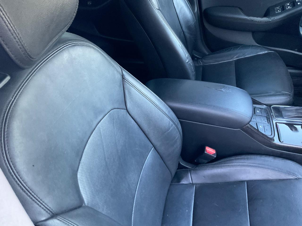 Kia Cadenza 4dr Sdn Premium 2016