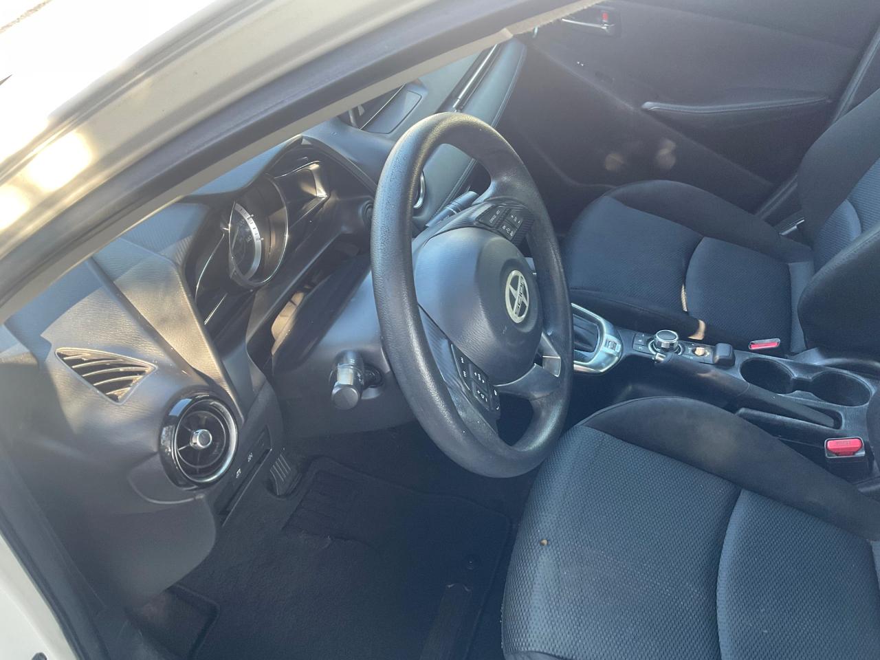 Scion iA 4dr Sdn Man (Natl) 2016