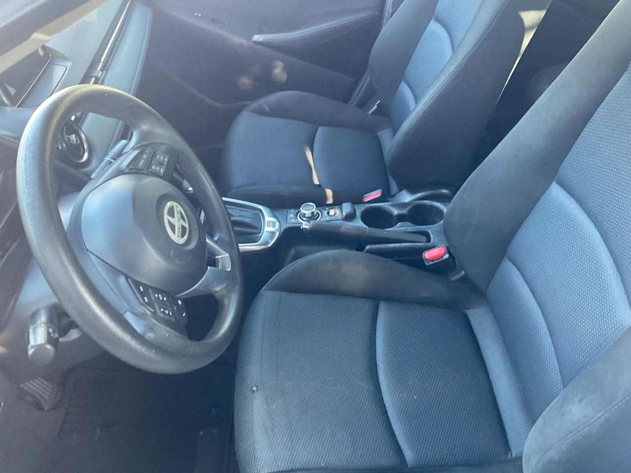 Scion iA 4dr Sdn Man (Natl) 2016