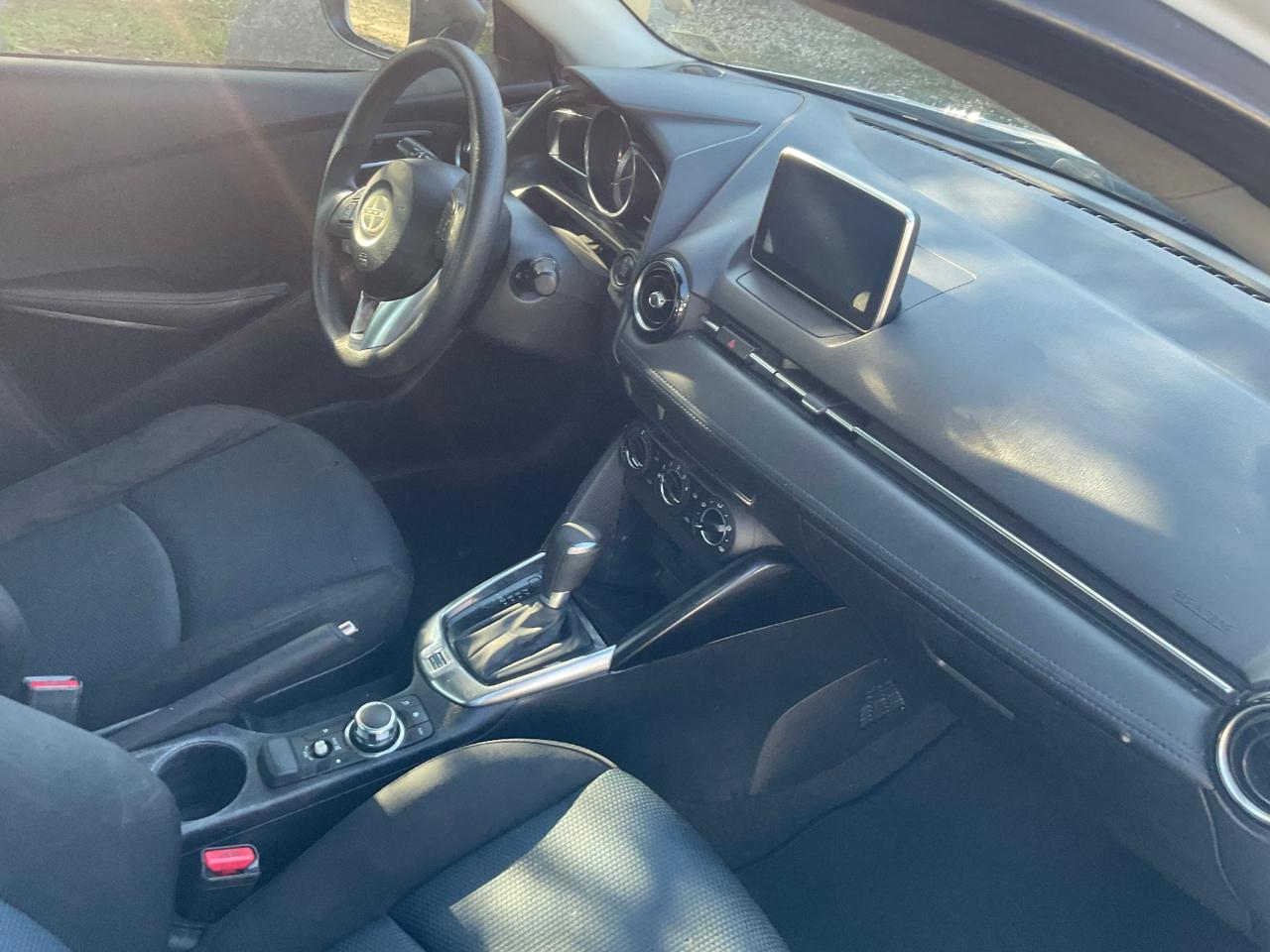 Scion iA 4dr Sdn Man (Natl) 2016