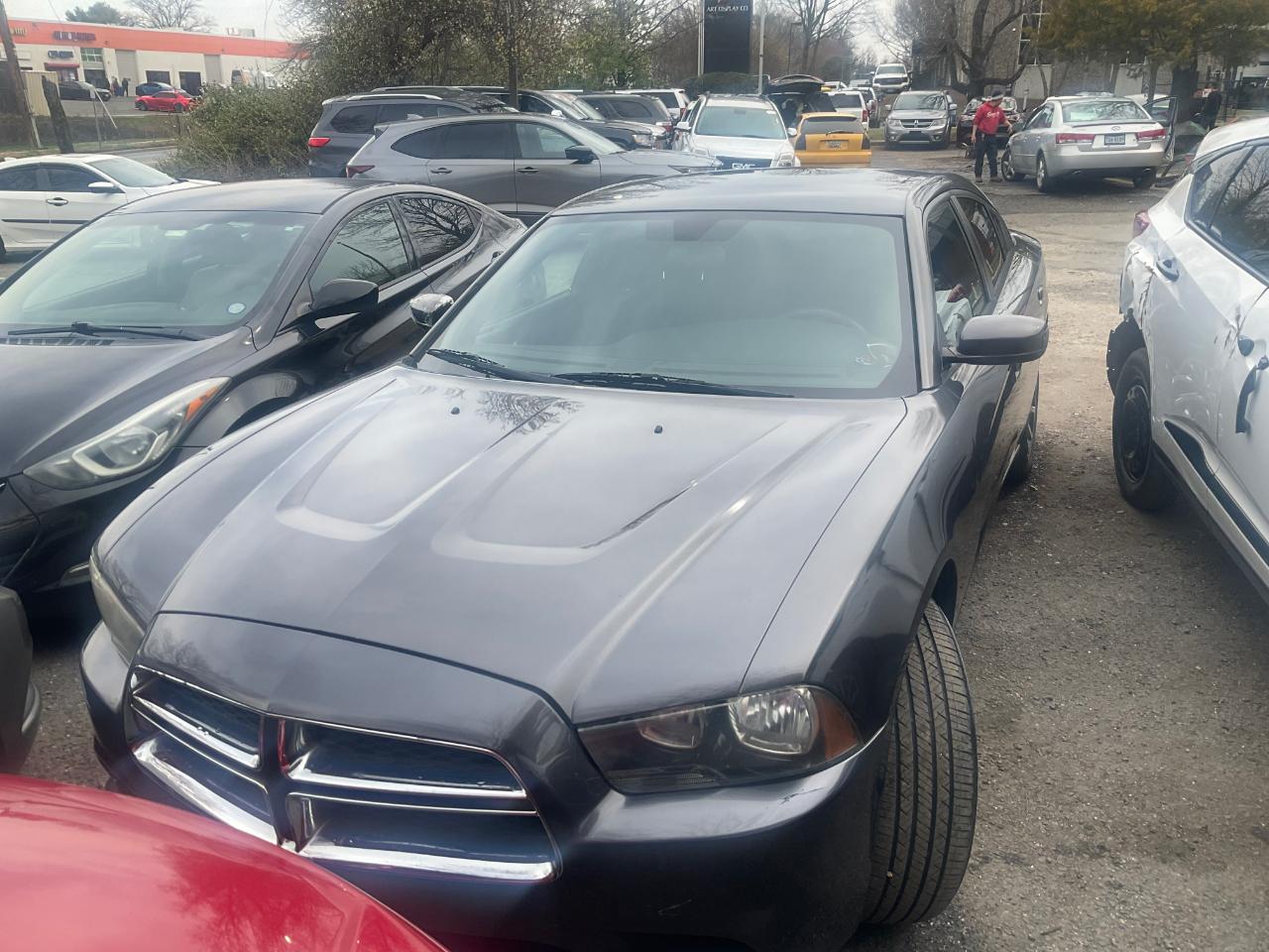 Dodge Charger 4dr Sdn SE RWD 2013