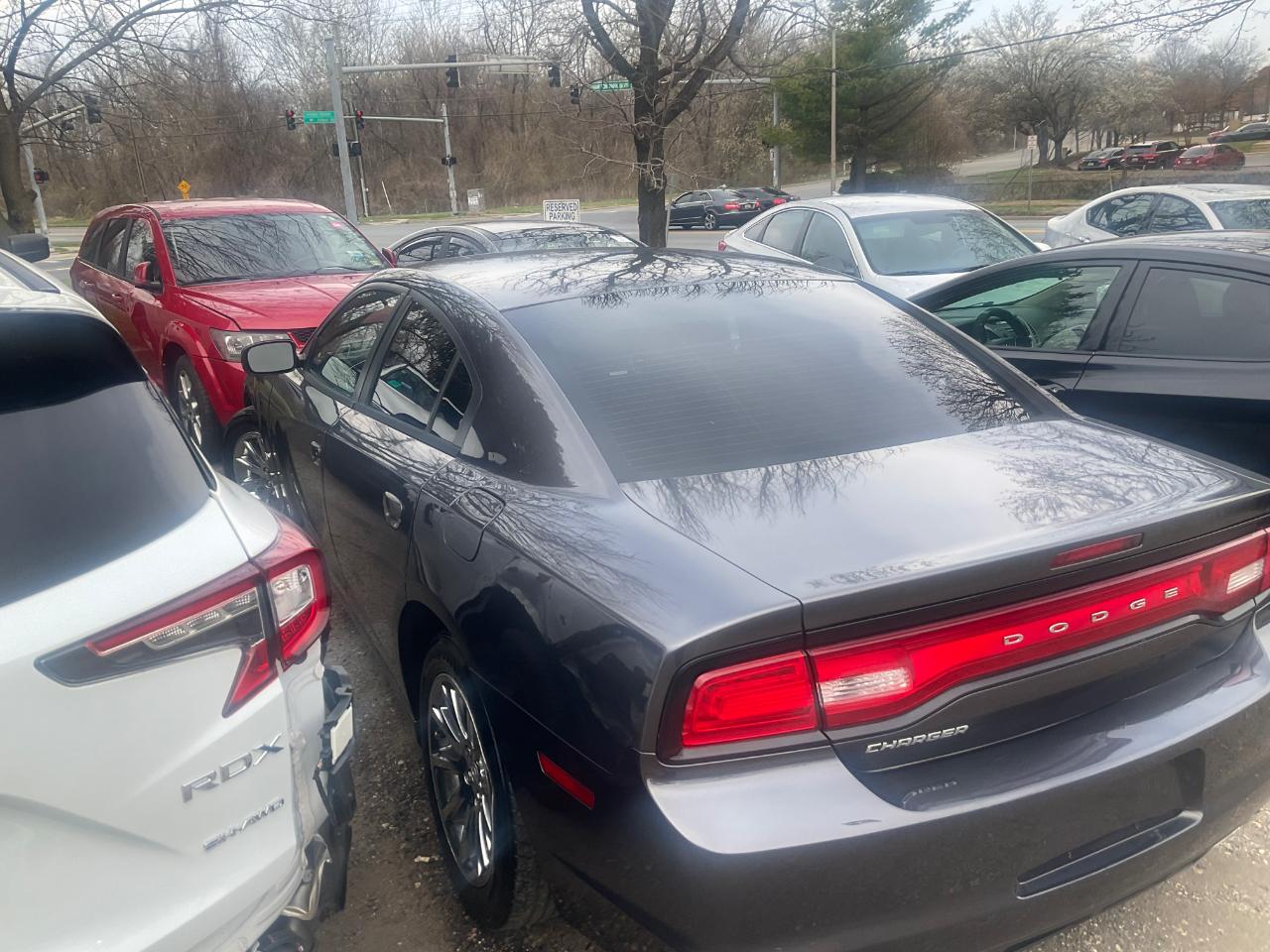 Dodge Charger 4dr Sdn SE RWD 2013