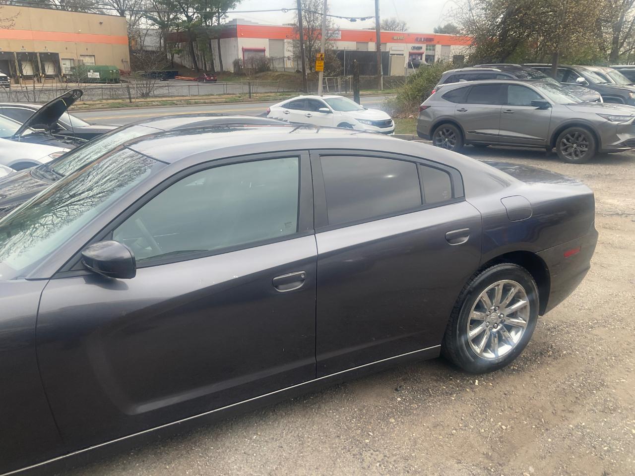 Dodge Charger 4dr Sdn SE RWD 2013