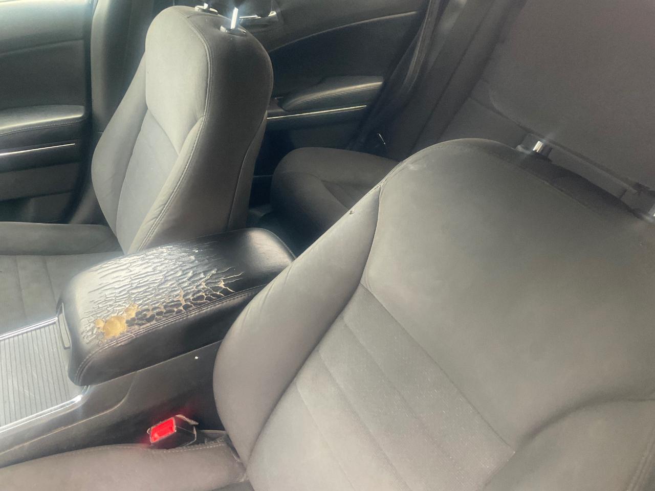 Dodge Charger 4dr Sdn SE RWD 2013