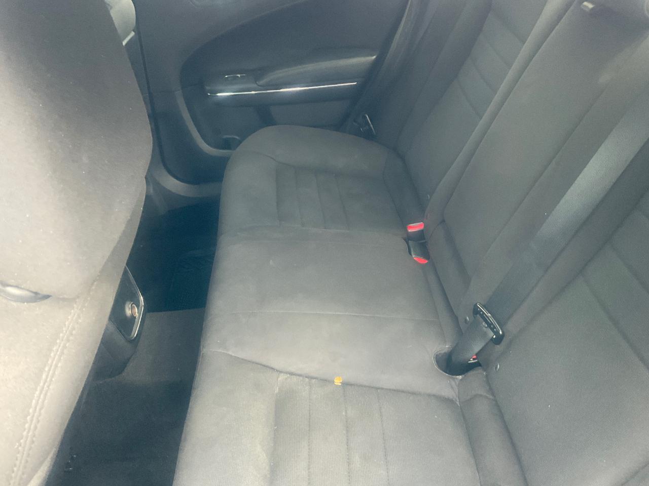 Dodge Charger 4dr Sdn SE RWD 2013