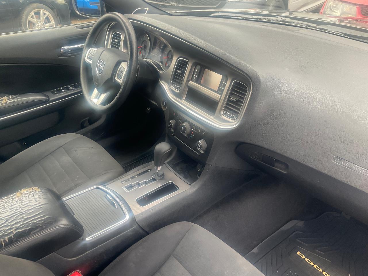 Dodge Charger 4dr Sdn SE RWD 2013