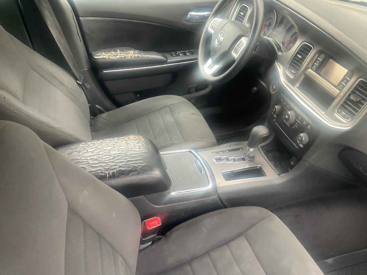 Dodge Charger 4dr Sdn SE RWD 2013