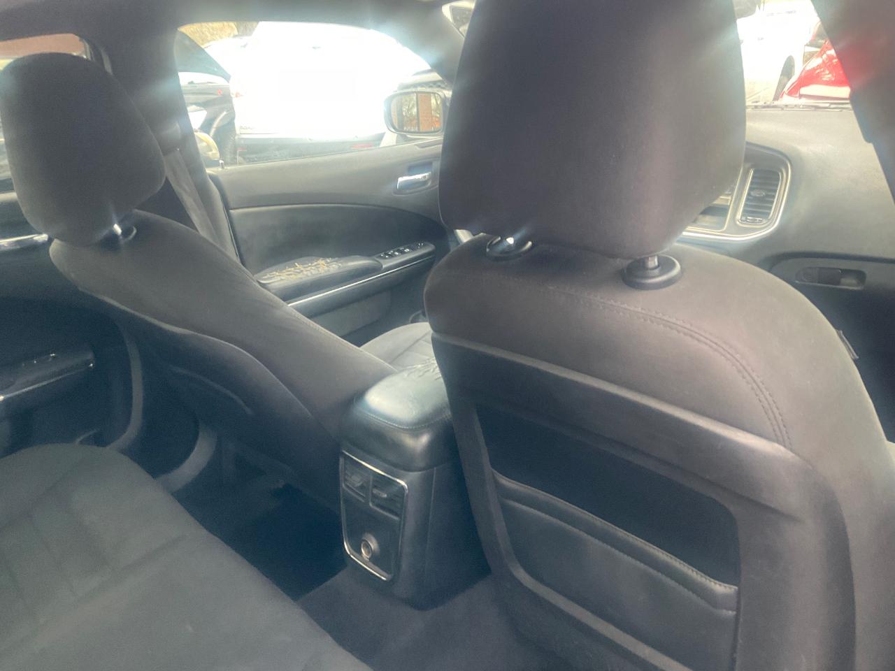 Dodge Charger 4dr Sdn SE RWD 2013