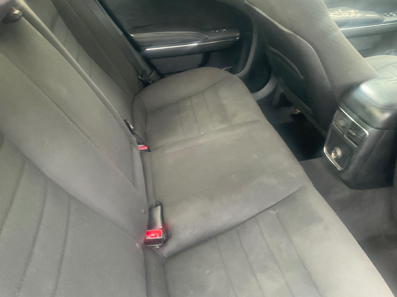 Dodge Charger 4dr Sdn SE RWD 2013