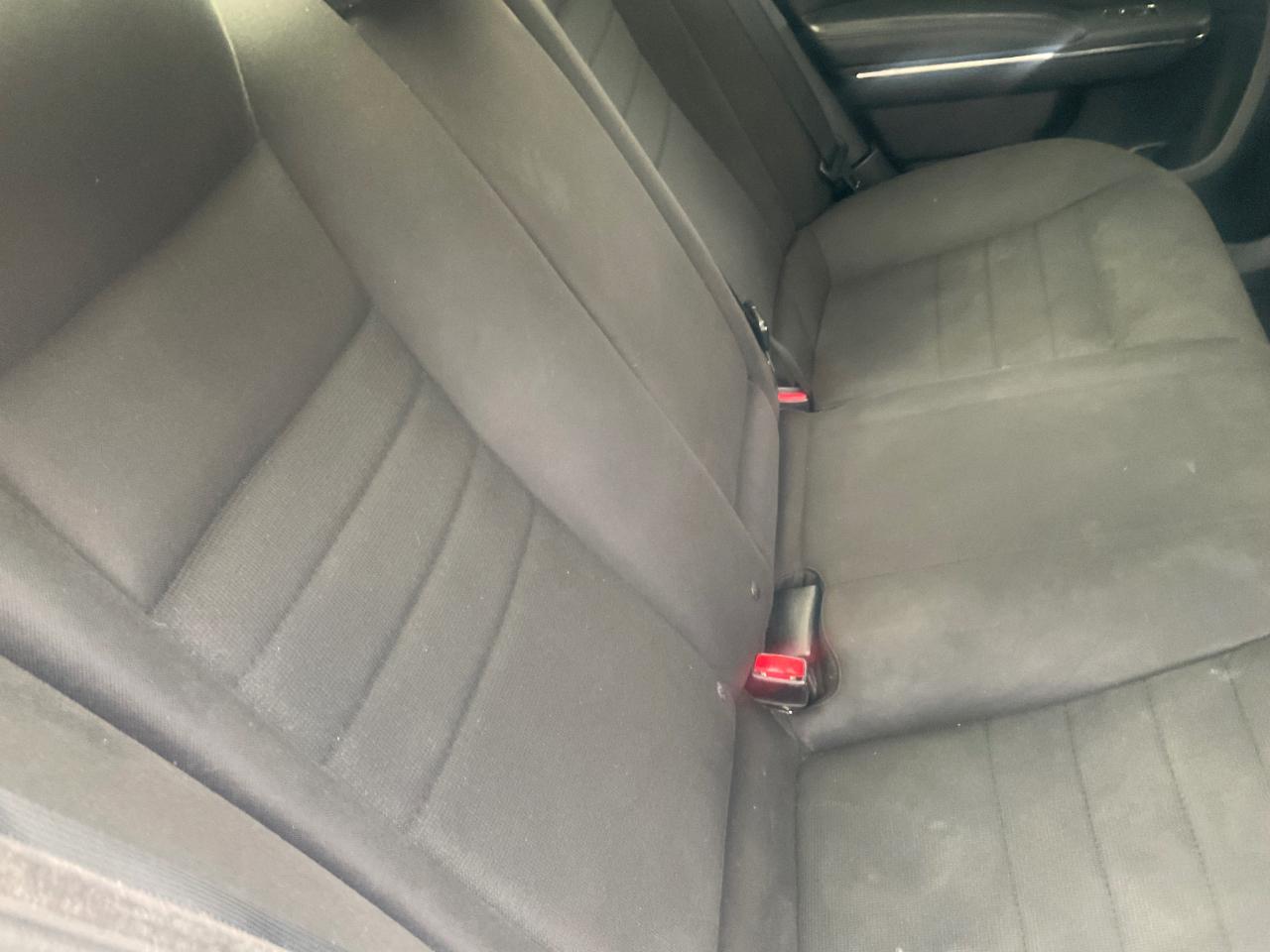 Dodge Charger 4dr Sdn SE RWD 2013