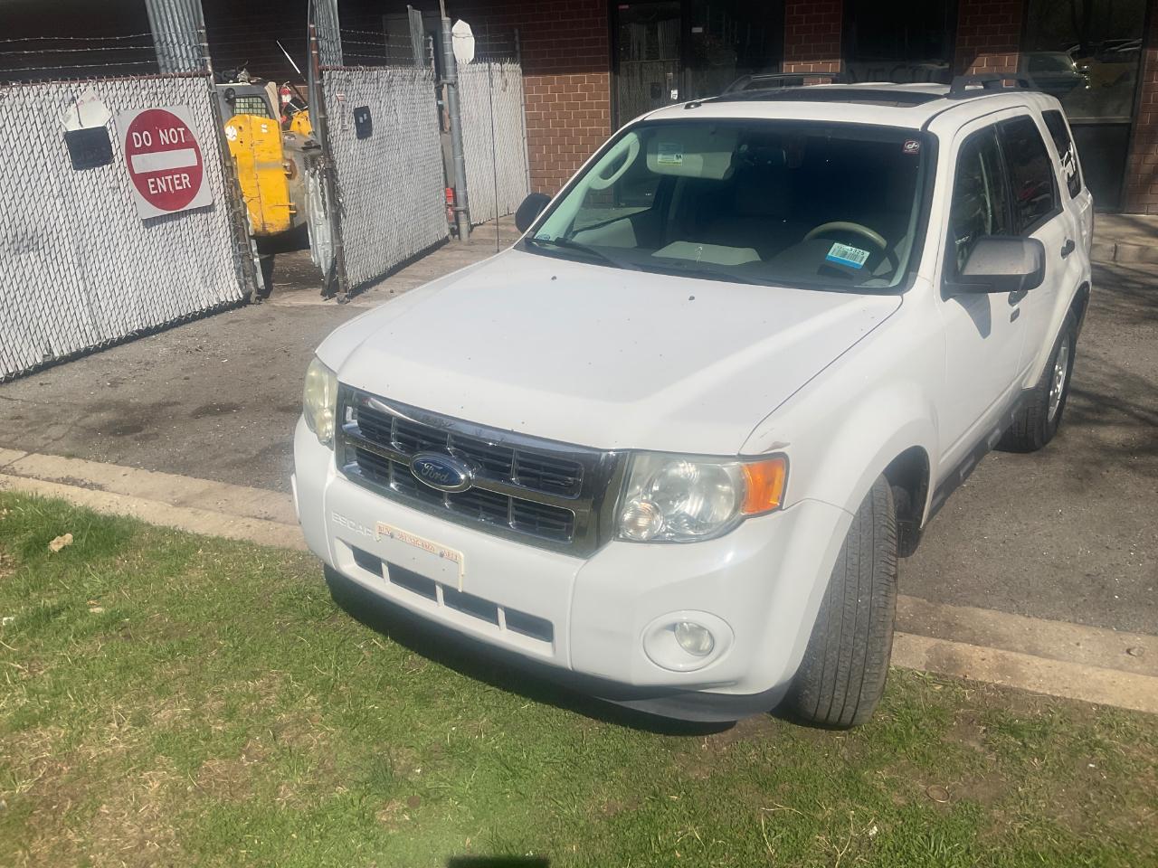 Ford Escape 4WD 4dr XLT 2012
