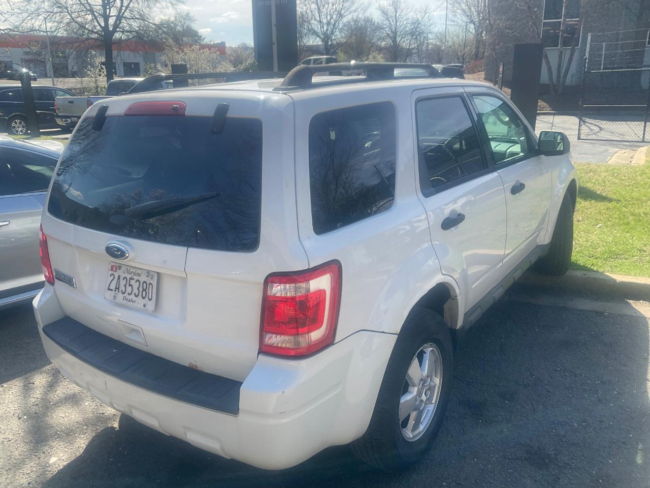 Ford Escape 4WD 4dr XLT 2012