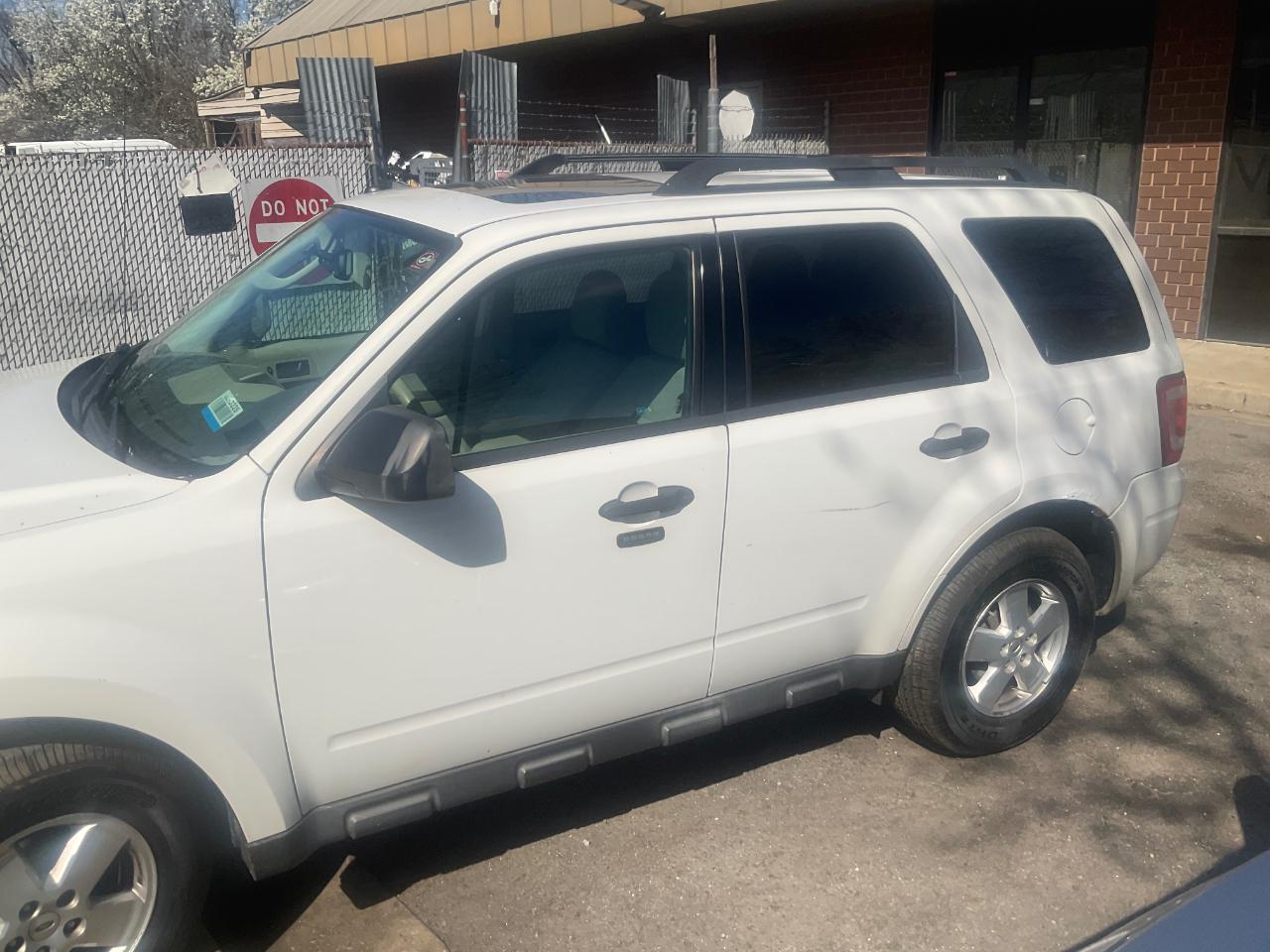 Ford Escape 4WD 4dr XLT 2012