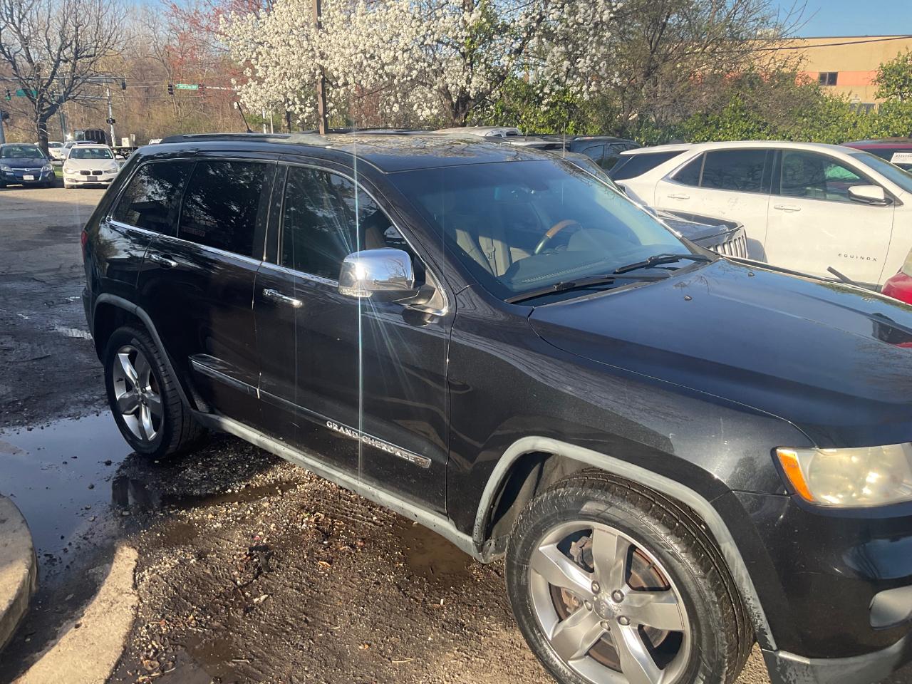 Jeep Grand Cherokee 4WD 4dr Overland 2011